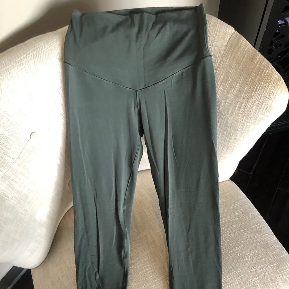 Aerie olive green leggings